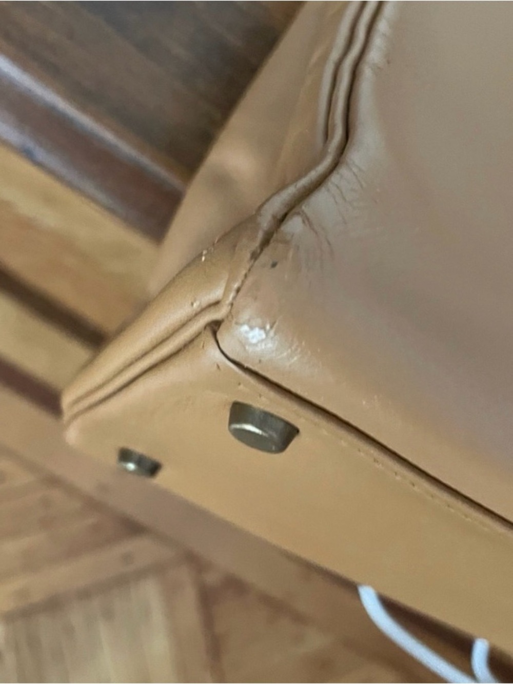 Vintage Hermès Kelly 35 in Gold Courchevel Leather Gold Plated Hardware - Picture 5 of 10